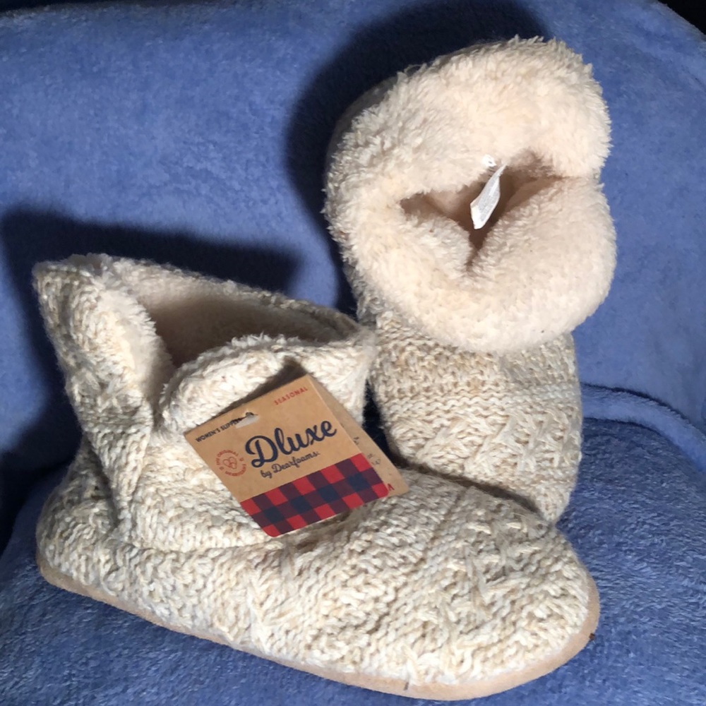 Deluxe By Dearfoams  Seasonal